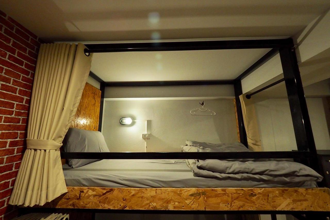 Fellow Hostel Чиангмай Екстериор снимка