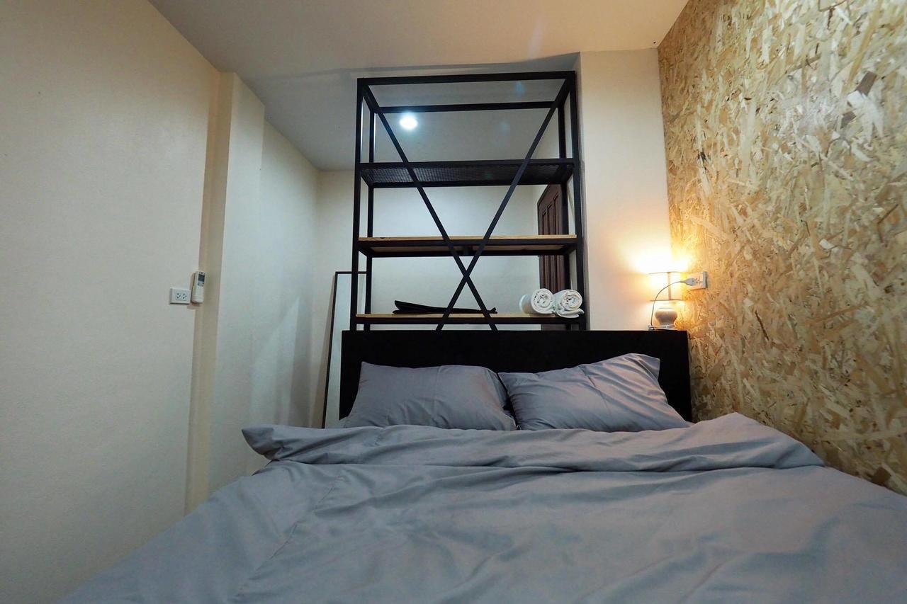 Fellow Hostel Чиангмай Екстериор снимка