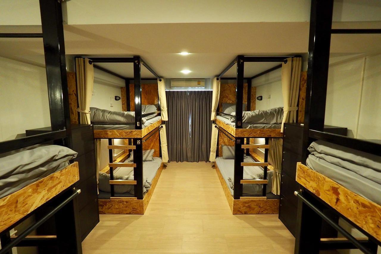 Fellow Hostel Чиангмай Екстериор снимка