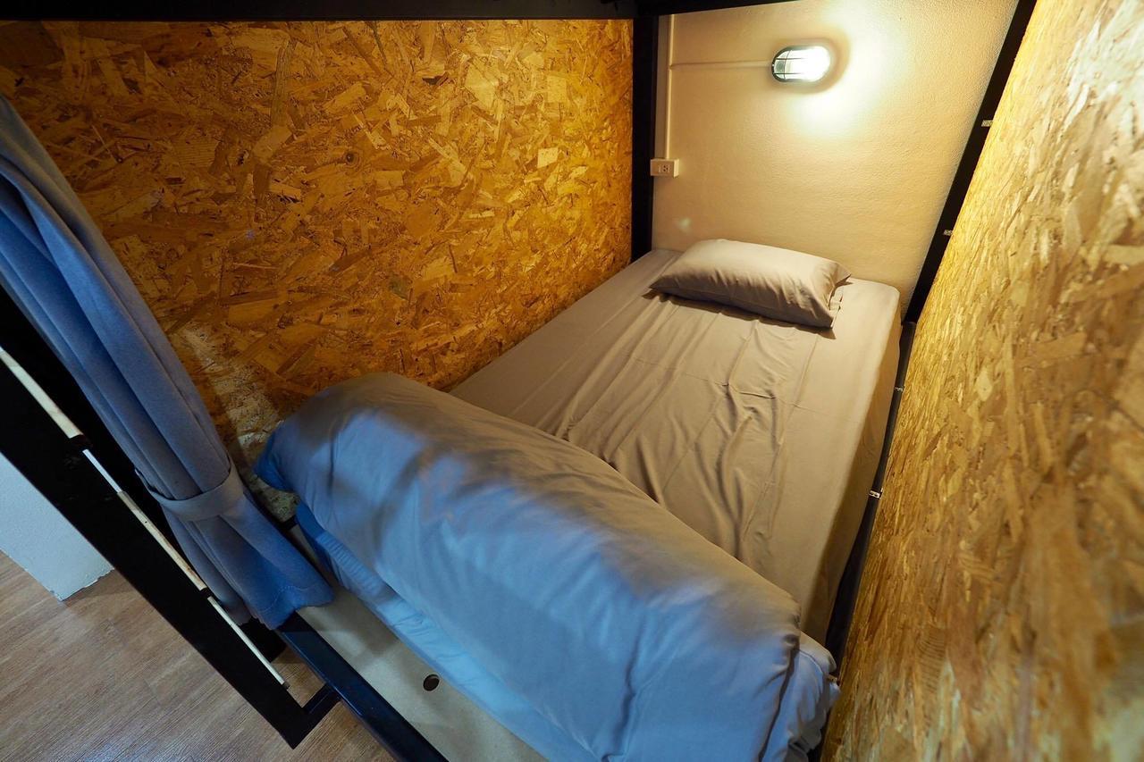 Fellow Hostel Чиангмай Екстериор снимка