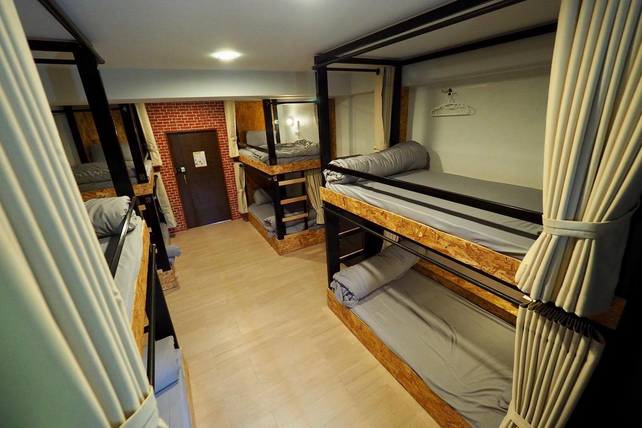 Fellow Hostel Чиангмай Екстериор снимка