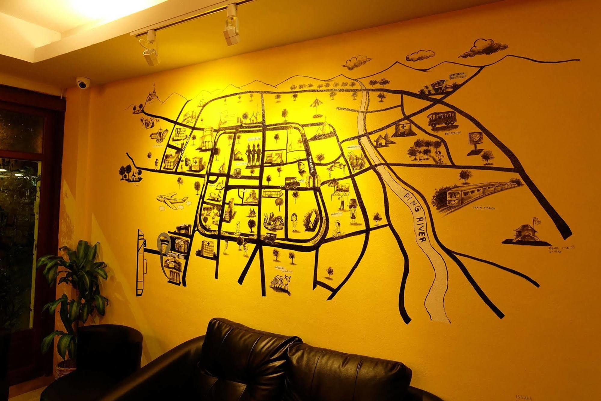 Fellow Hostel Чиангмай Екстериор снимка